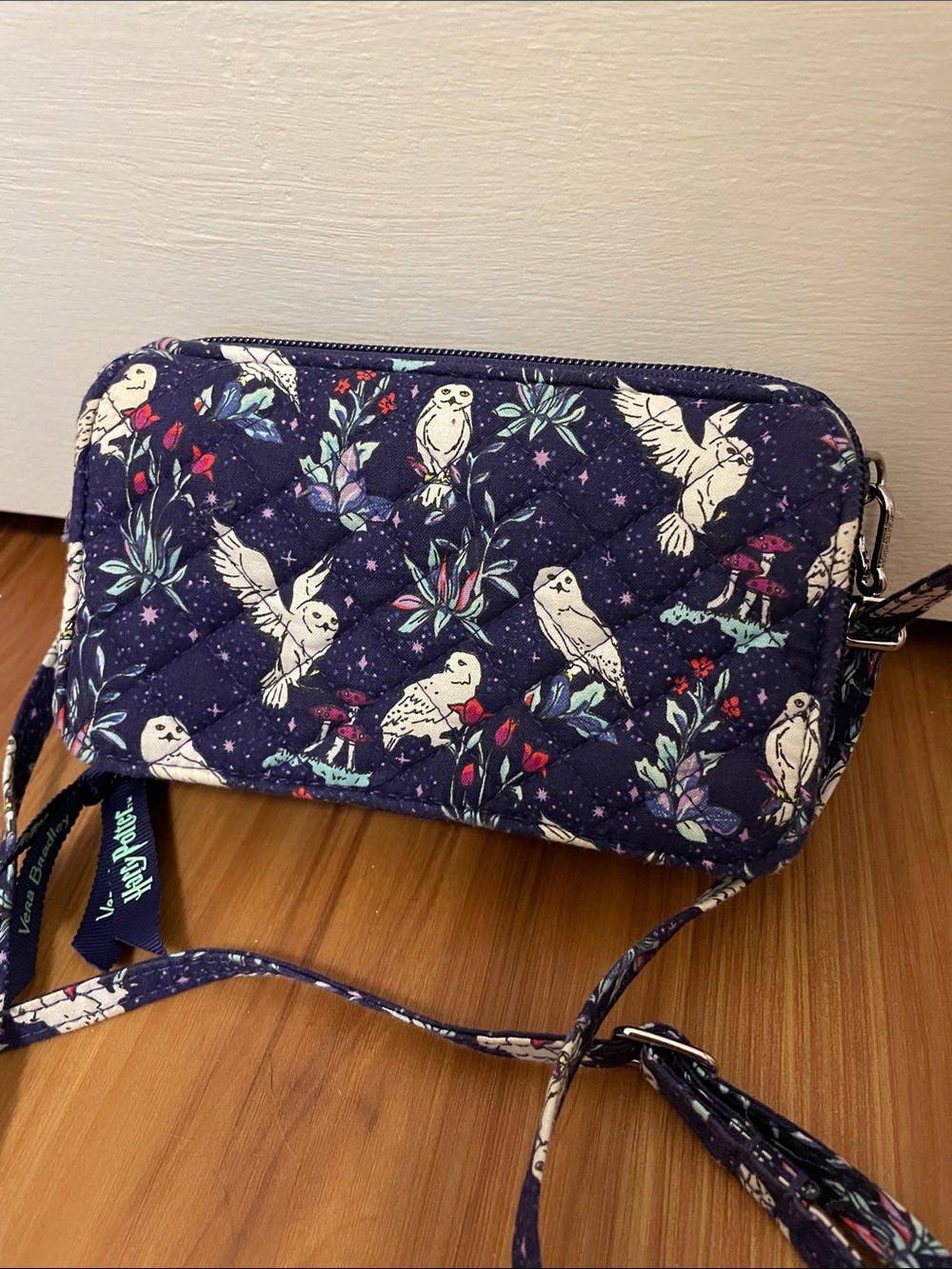 Harry Potter Hedwig Vera Bradley purple crossbody phone/wallet bag-